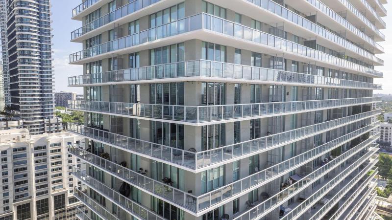  Condo & Townhome Photos