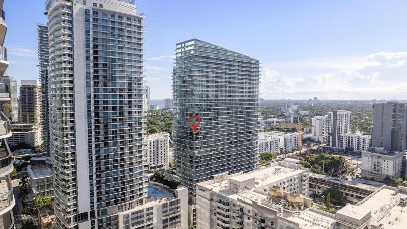  Condo & Townhome Photos