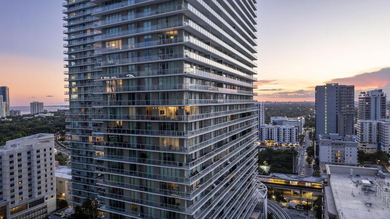  Condo & Townhome Photos