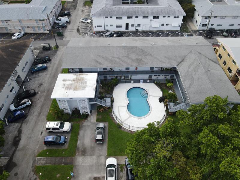  Condo & Townhome Photos