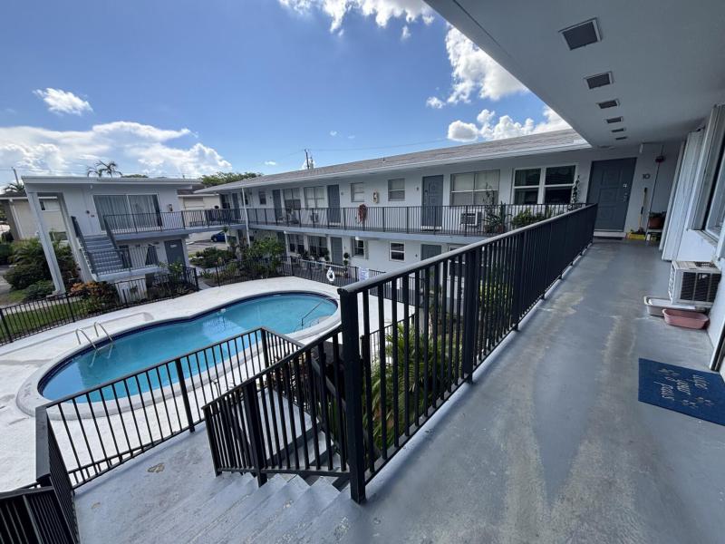  Condo & Townhome Photos