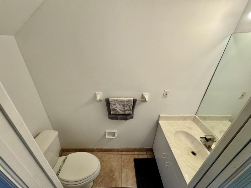  Condo & Townhome Photos
