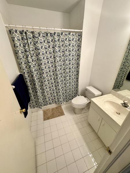  Condo & Townhome Photos