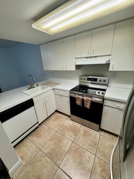  Condo & Townhome Photos