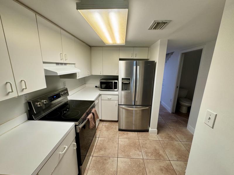  Condo & Townhome Photos