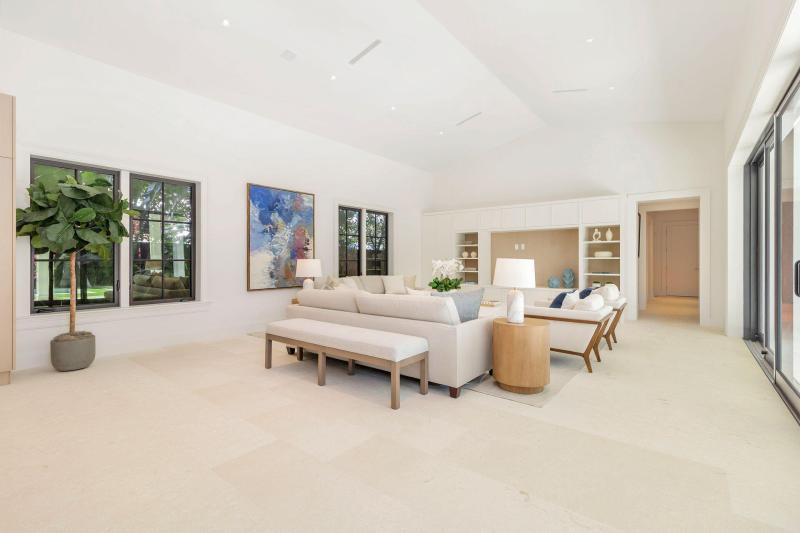  Single Family Homes Photo 10:  West Palm Beach,  FL 33405