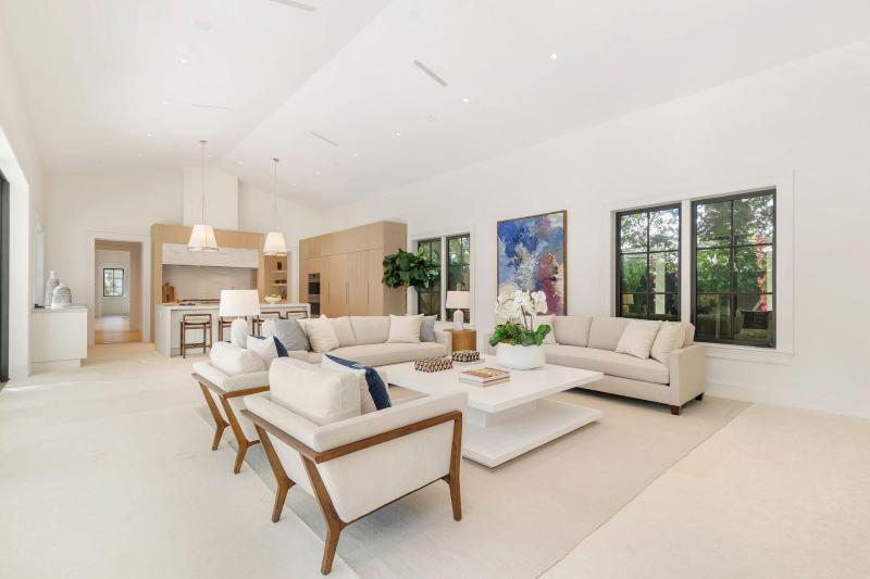  Single Family Homes Photo 13:  West Palm Beach,  FL 33405