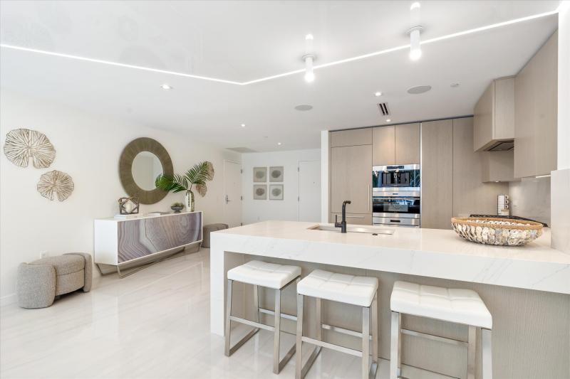  Condo & Townhome Photos