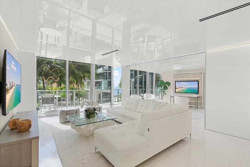  Condo & Townhome Photos