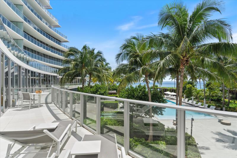  Condo & Townhome Photos