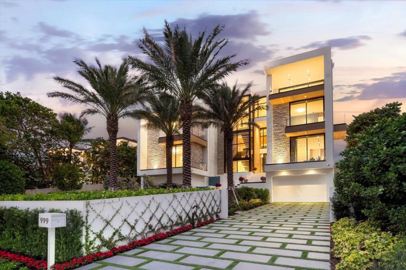 Single Family Homes Photo 3:  Hillsboro Beach,  FL 33062