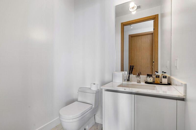  Condo & Townhome Photos