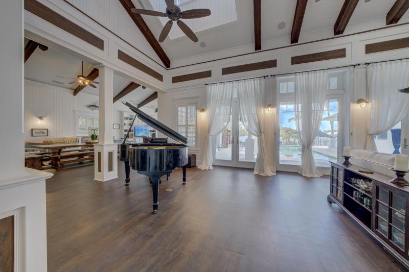  Single Family Homes Photo 24:  Jupiter,  FL 33458