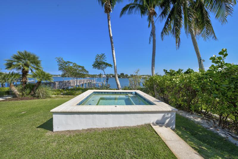  Single Family Homes Photo 52:  Jupiter,  FL 33458