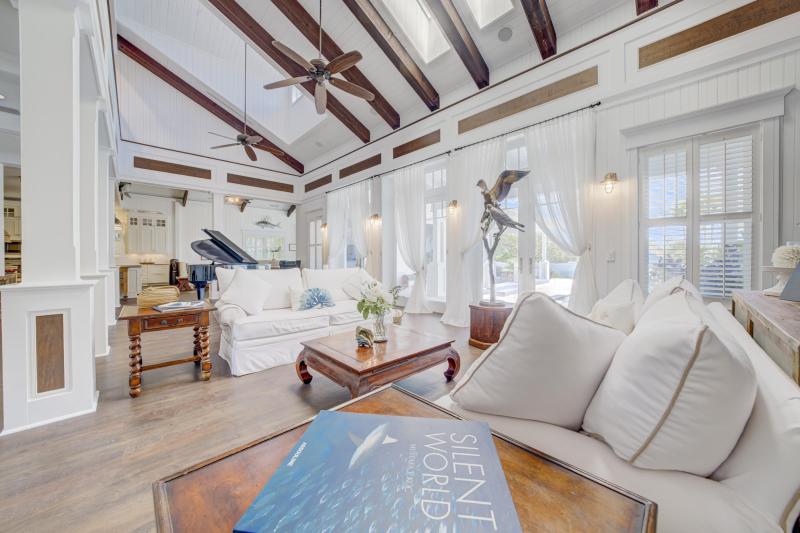 Single Family Homes Photo 9:  Jupiter,  FL 33458