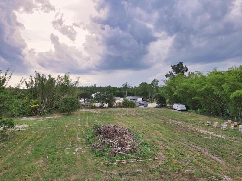  Commercial & Industrial Land Images 