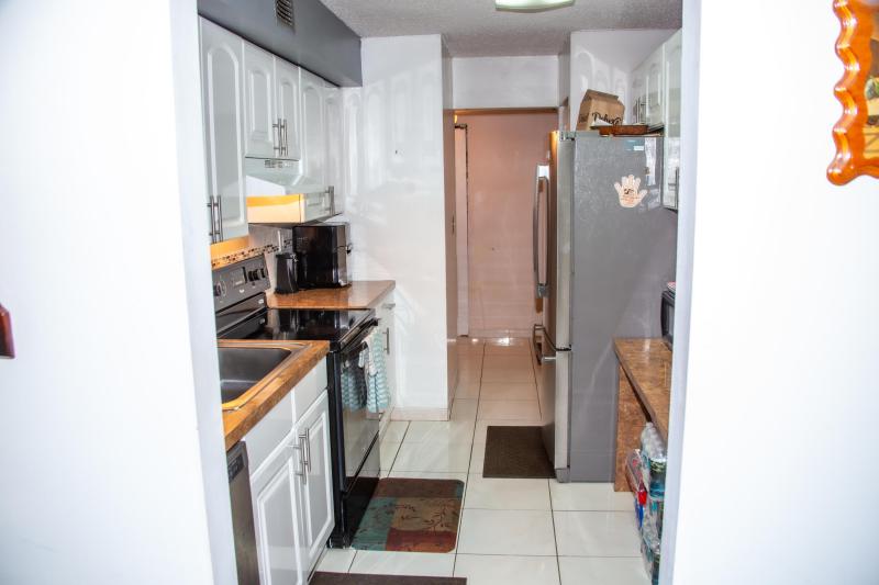  Condo & Townhome Photos