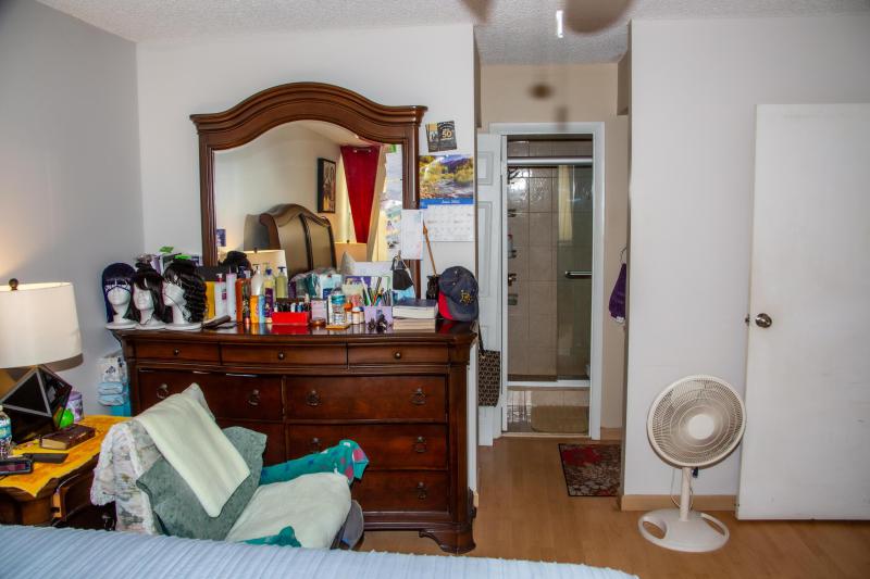  Condo & Townhome Photos