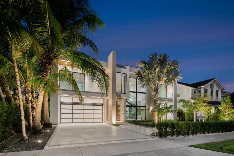  Single Family Homes Photo 4:  West Palm Beach,  FL 33405