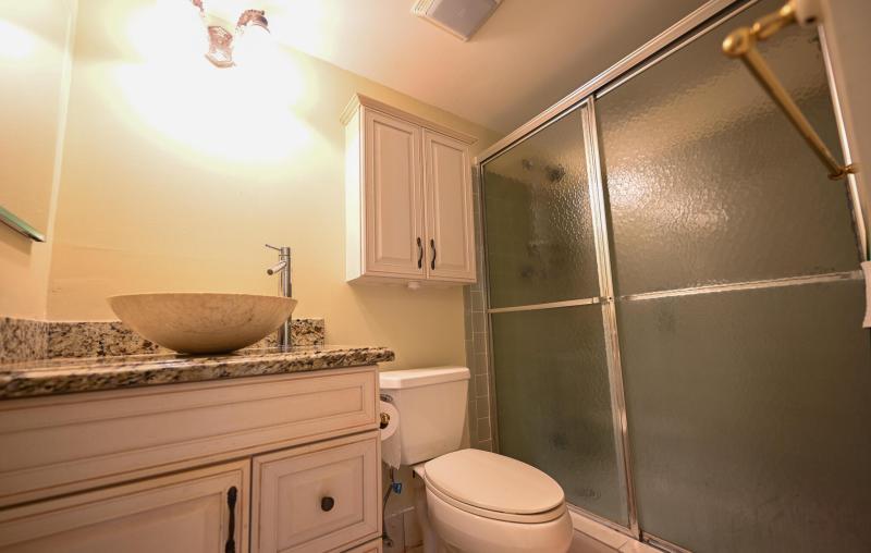  Condo & Townhome Photos