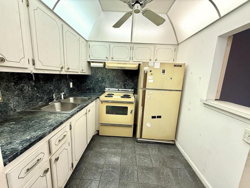  Condo & Townhome Photos