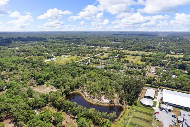  Commercial & Industrial Land Images 