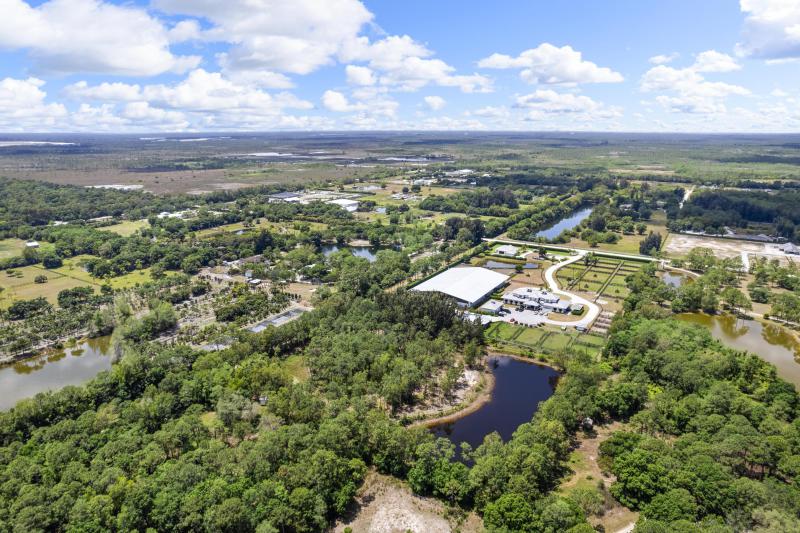  Commercial & Industrial Land Images 
