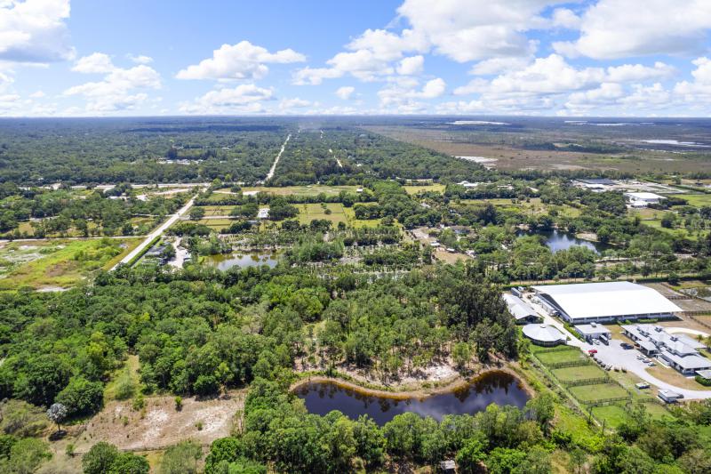  Commercial & Industrial Land Images 