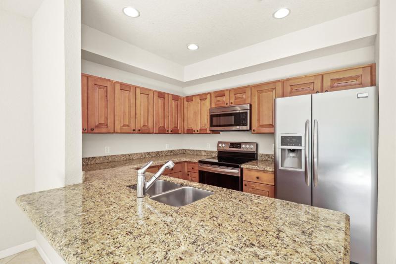  Condo & Townhome Photos
