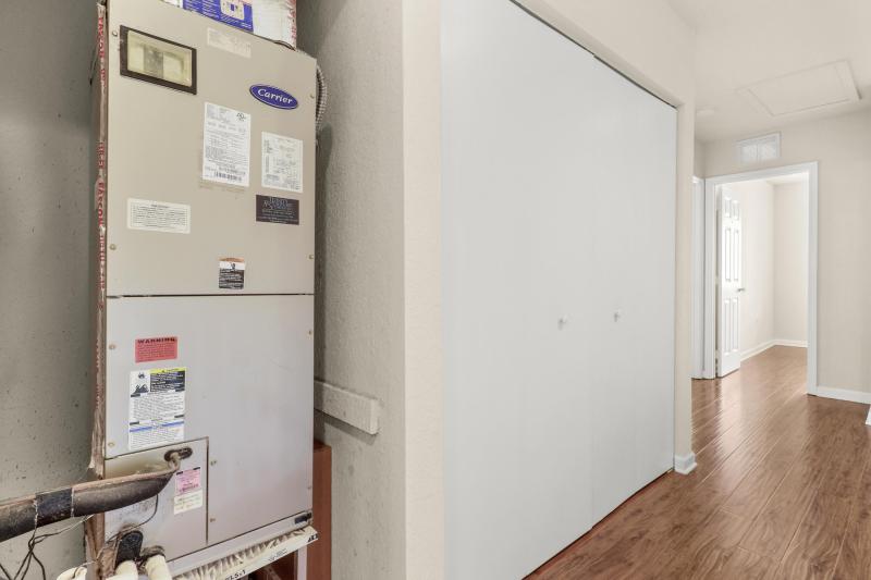  Condo & Townhome Photos