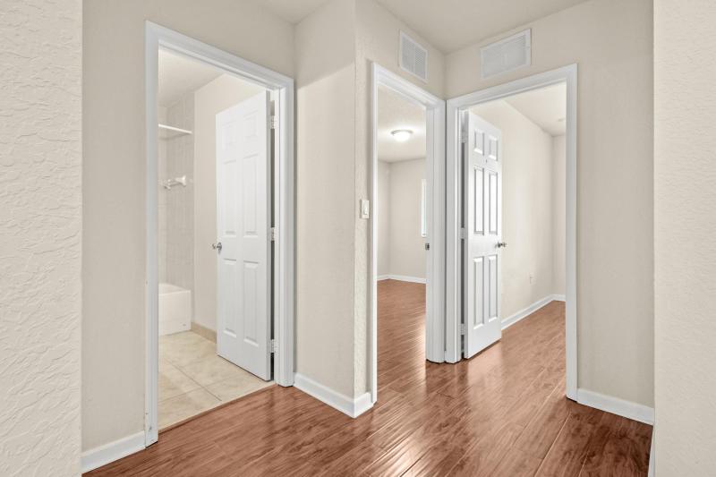  Condo & Townhome Photos