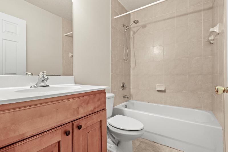  Condo & Townhome Photos