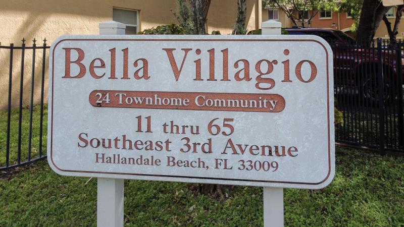  Condo & Townhome Photos