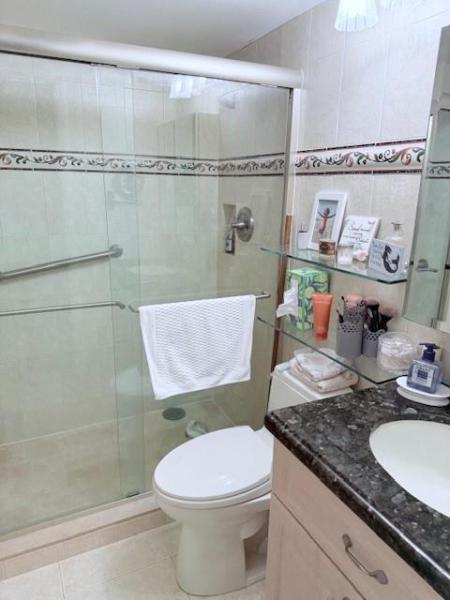  Condo & Townhome Photos