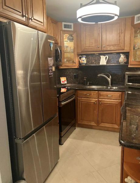  Condo & Townhome Photos