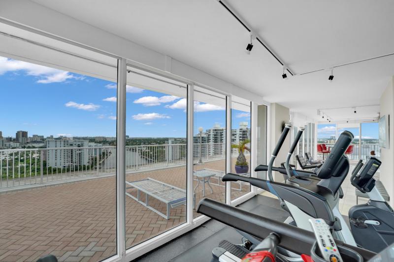  Condo & Townhome Photos