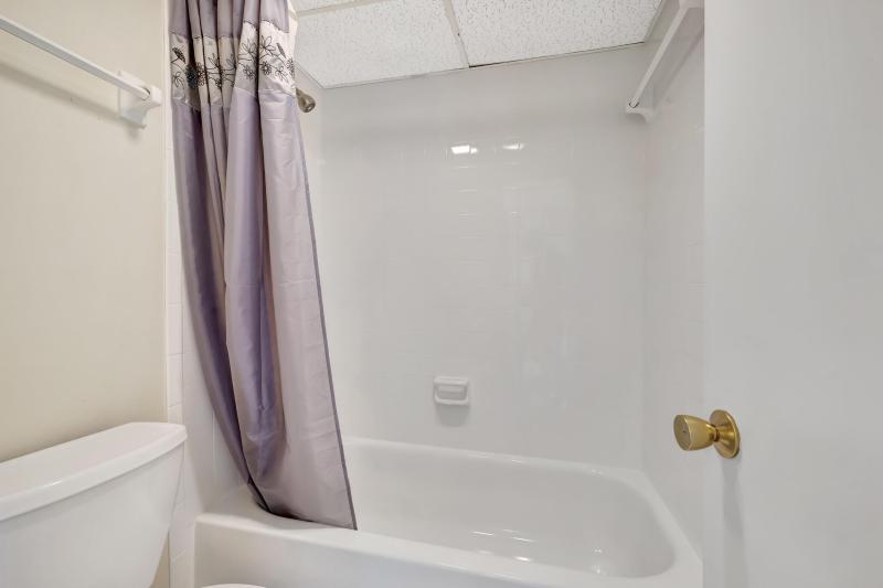  Condo & Townhome Photos