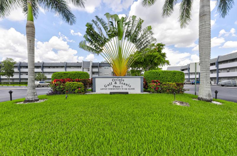  Condo & Townhome Photos