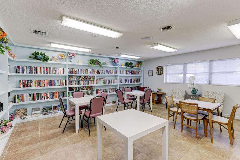  Condo & Townhome Photos