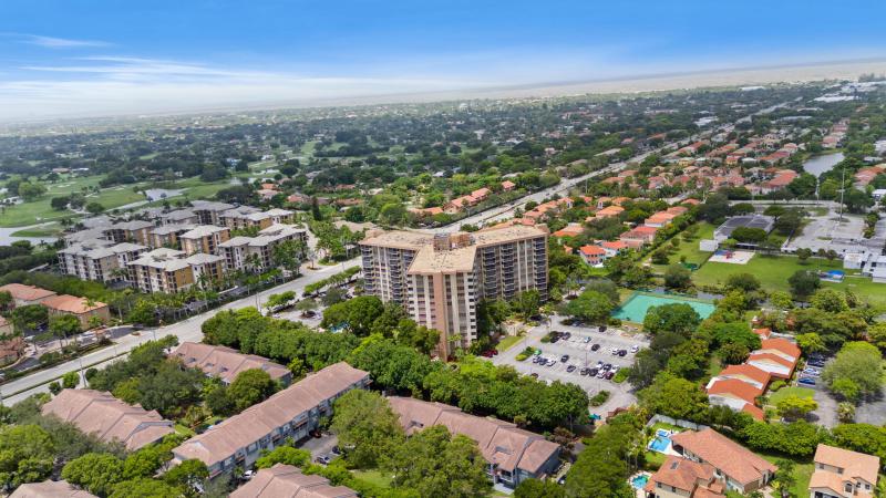  Condo & Townhome Photos