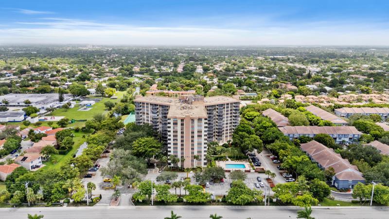  Condo & Townhome Photos