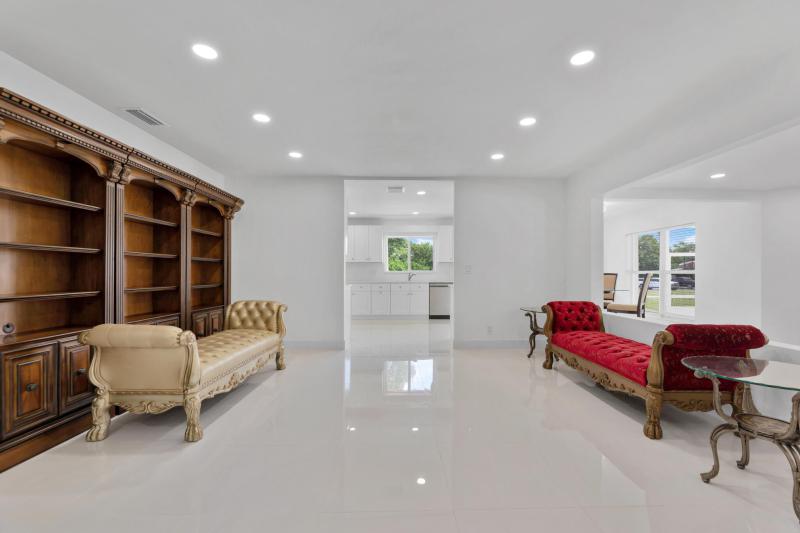  Single Family Homes Photo 11:  Parkland,  FL 33067