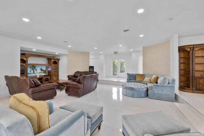  Single Family Homes Photo 9:  Parkland,  FL 33067