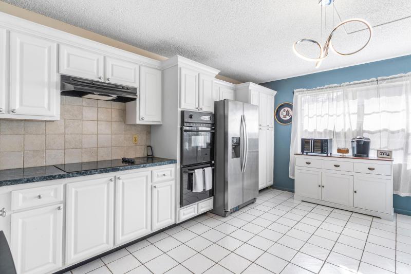  Condo & Townhome Photos