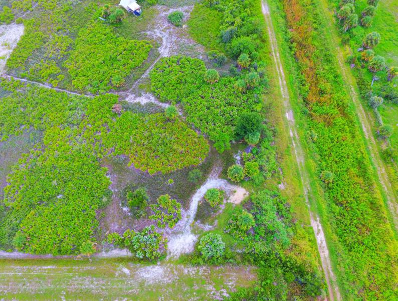  Commercial & Industrial Land Images 