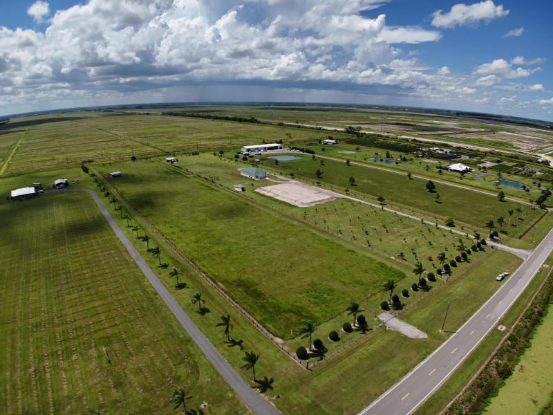  Commercial & Industrial Land Images 