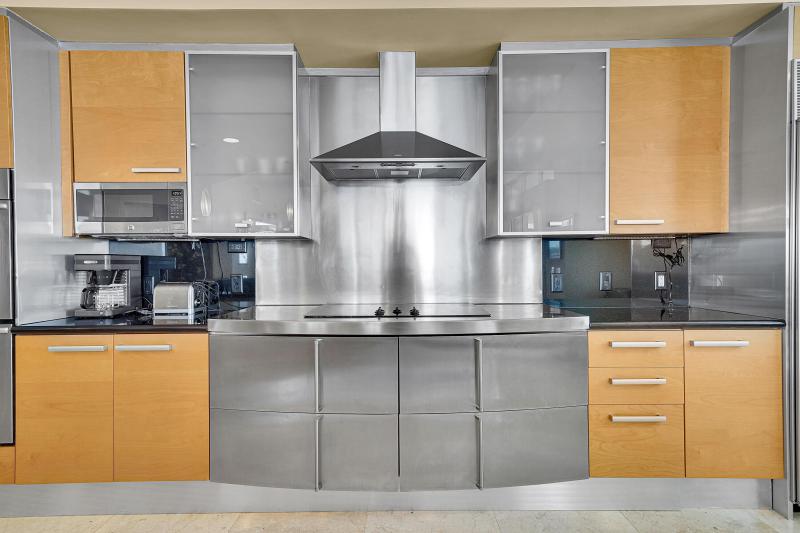  Condo & Townhome Photos