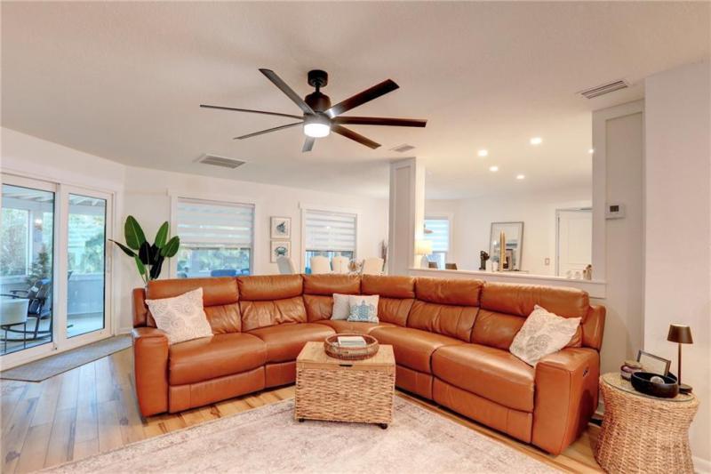  Single Family Homes Photo 11:  Sebastian,  FL 32958