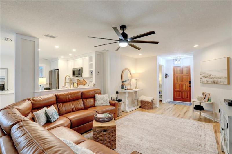  Single Family Homes Photo 12:  Sebastian,  FL 32958