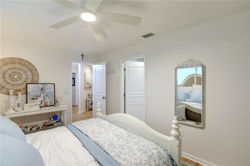  Single Family Homes Photo 27:  Sebastian,  FL 32958
